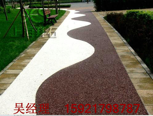 人行道-透水混凝土路面 人行道-透水混凝土路面