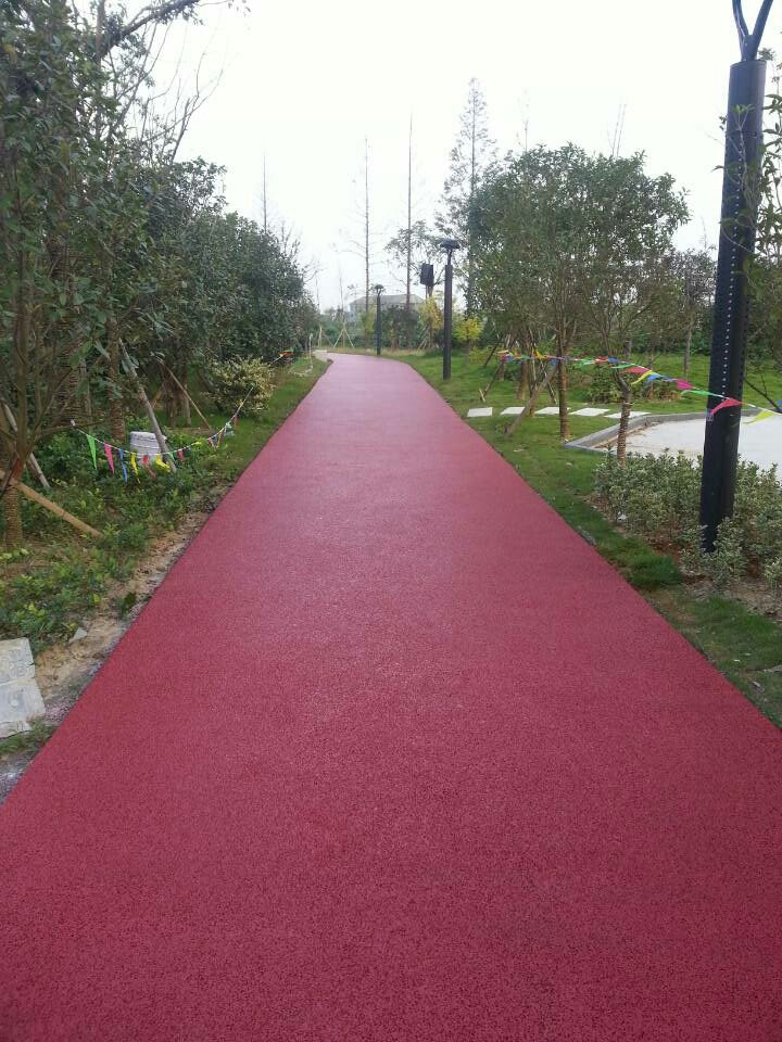 透水性混凝土.jpg 透水性混凝土.jpg