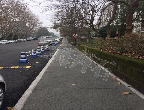 杭州莫干山路.jpg 杭州莫干山路.jpg