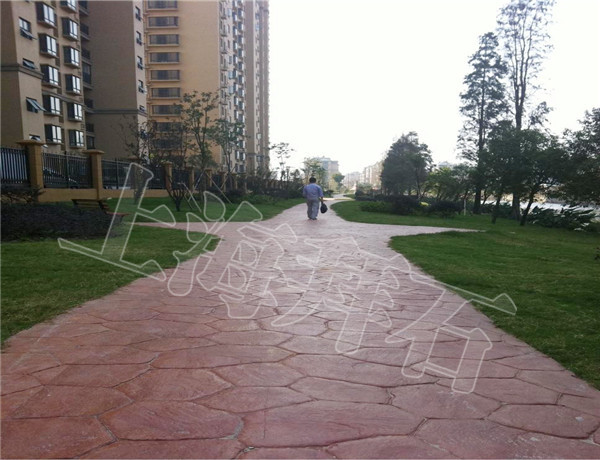 嘉興海鹽小區(qū)休閑步道鋪裝.jpg 嘉興海鹽小區(qū)休閑步道鋪裝.jpg