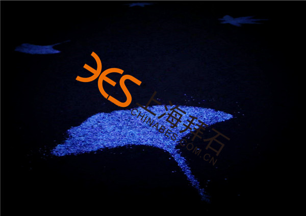 熒光陶粒路面.jpg 熒光陶粒路面.jpg