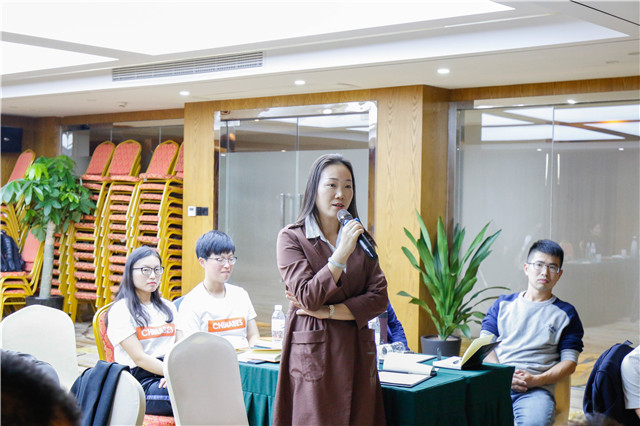 拜石員工 拜石員工