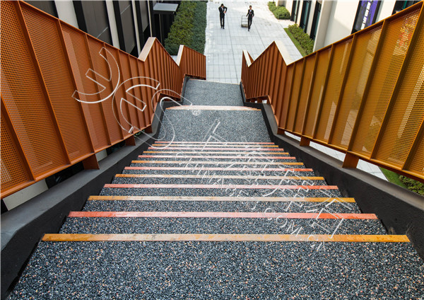 透水膠粘石路面