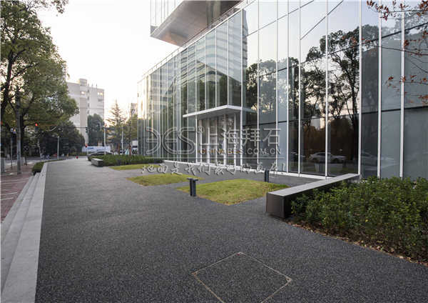 透水膠粘石路面 透水膠粘石路面