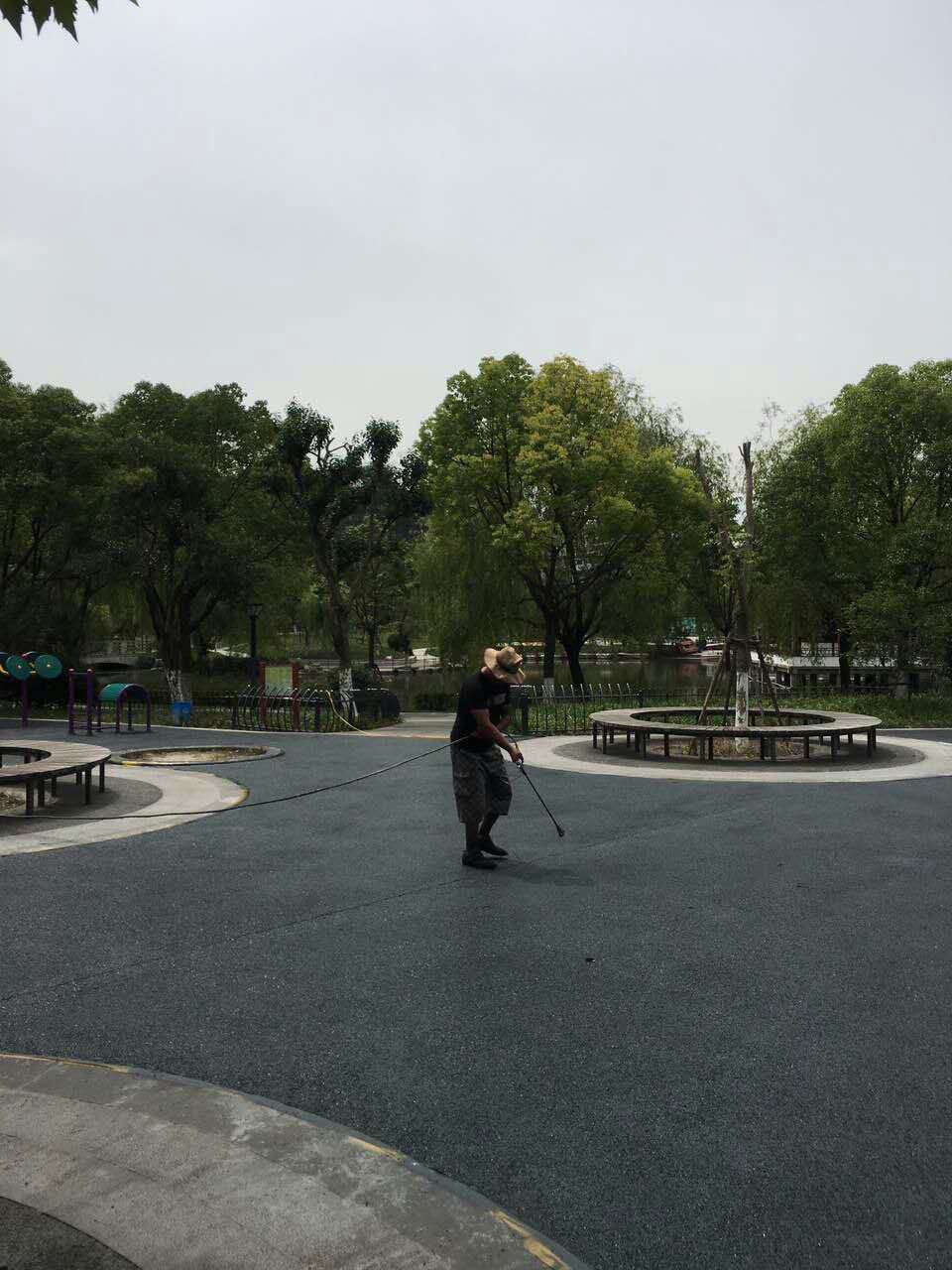寶山區(qū)淞南公園透水路面工程 寶山區(qū)淞南公園透水路面工程